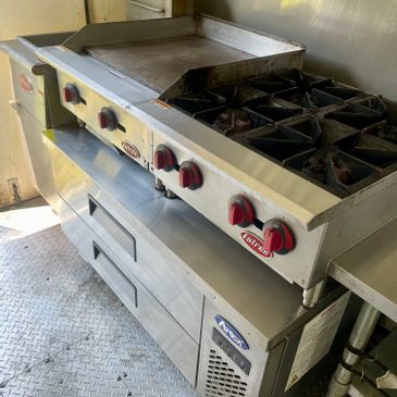 Fully equipped full-sized food truck for sale