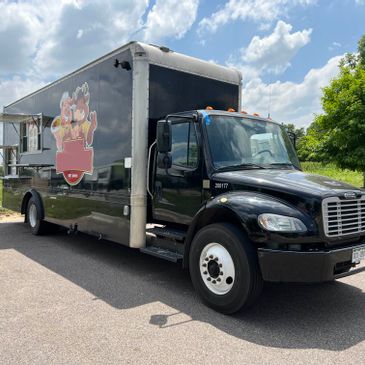 2019 - SELF CONTAINED FOOD TRUCK - 2023 NEW COMMERCIAL KITCHEN BUILT