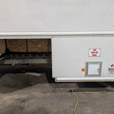Food Truck Ready to be Customized