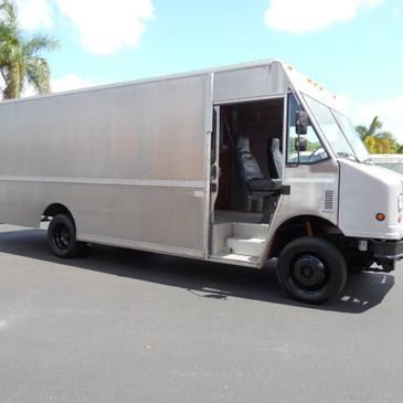 Freightliner MT45 Diesel Step Van