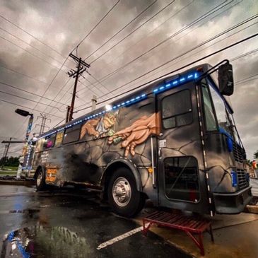 Fully Functional, Low Mileage, Thomas Built Food Bus
