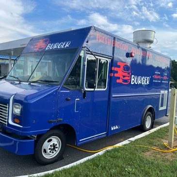 Fully-Equipped Food Truck – Ready to Roll!