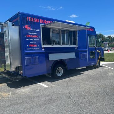 Fully-Equipped Food Truck – Ready to Roll!