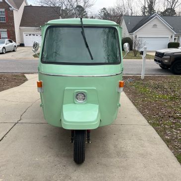 2023 Electric Piaggio Ape Truck with 6 Taps