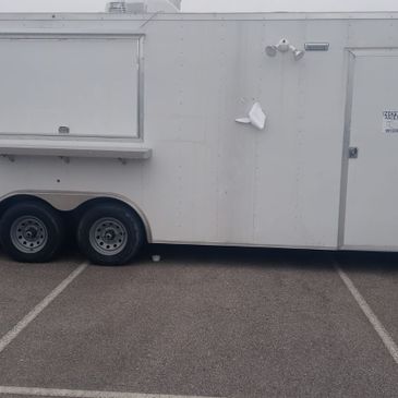 2020 8.5 x 24 ft Trailer 5200 lb Axle