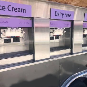 Frozen yogurt/ice cream trailer