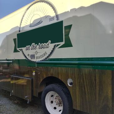 Excellent 9.8-Meter Food Truck for Sale