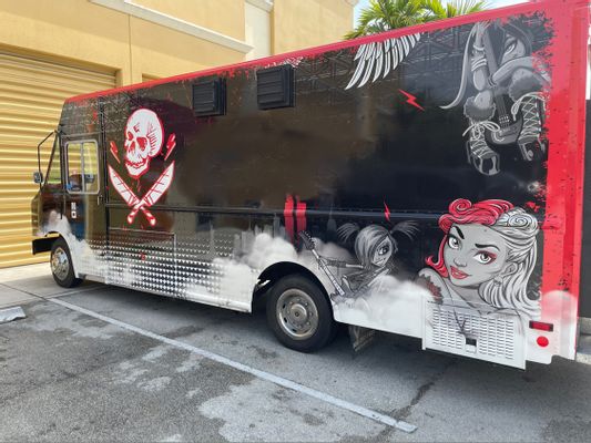 Workhorse w42 Food Truck for Sale