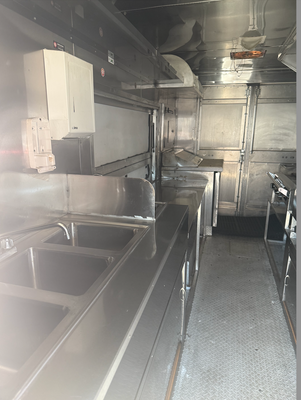 FOOD TRUCK For Sale: 2016 Ford F59 Fully Equipped