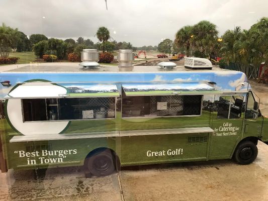25ft Food Truck - All Appliances 1.5 Years NEW